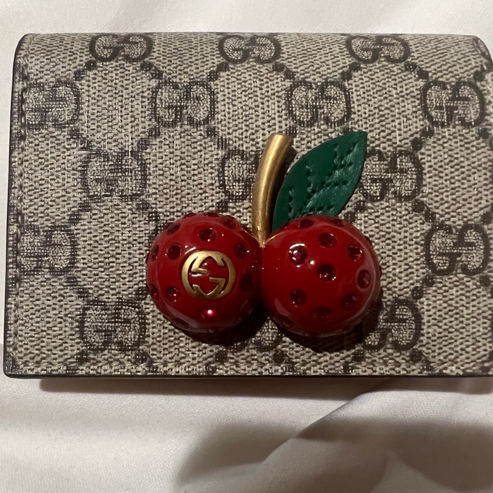 Gucci supreme cherries card case wallet NEW